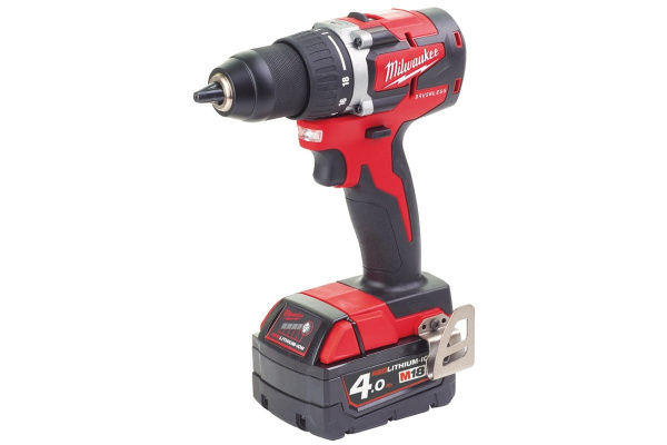 Дрель-шуруповерт аккумуляторная Milwaukee M18 CBLDD-402C