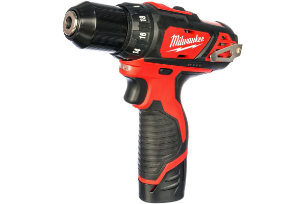 Дрель-шуруповерт аккумуляторная Milwaukee M12 BDD-202С